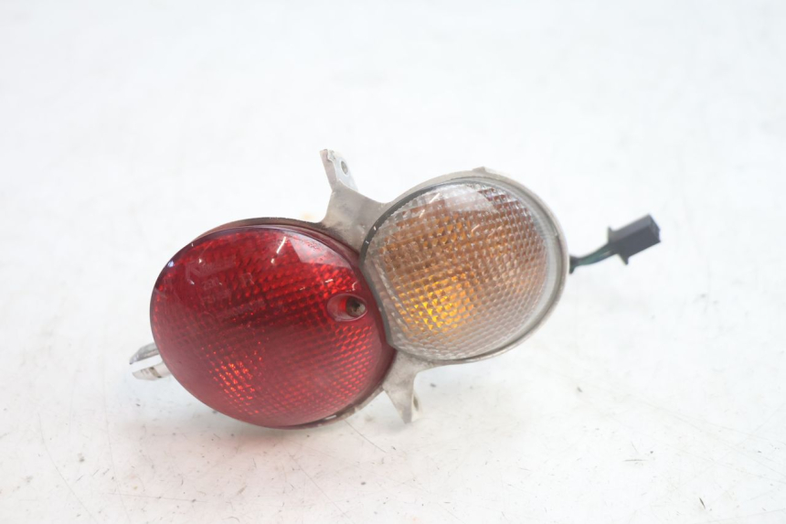 photo de FAROL TRASEIRO DIREITO YAMAHA YP MAJESTY 125 (2002 - 2006) - Vista principal