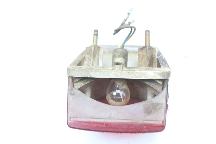 photo de Luz traseira YAMAHA DTLC 125 (1982 - 1987) - Pontos de fixação