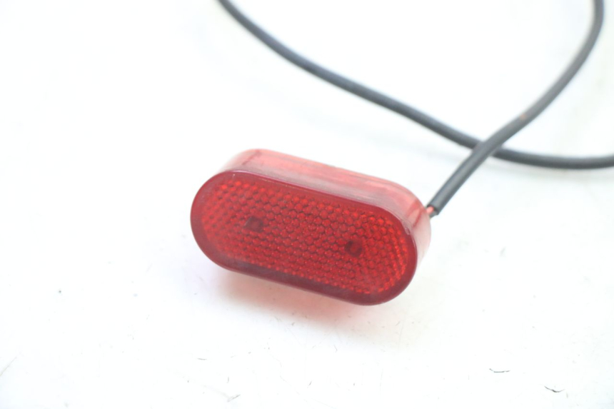 photo de Luz traseira URBANGLIDE E-CROSS PRO 1 - Detalhe da peça