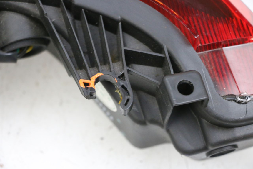 photo de Luz traseira SEGWAY NINEBOT E125S 1 (2022 - 2026) - Estado da superfície