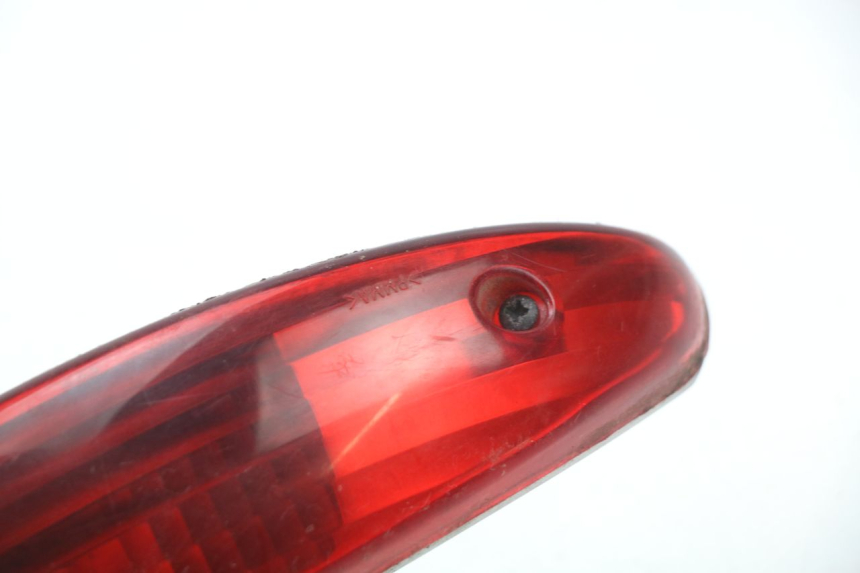 photo de Luz traseira PEUGEOT ELYSEO 50 (1998 - 2001) - Detalhe da peça
