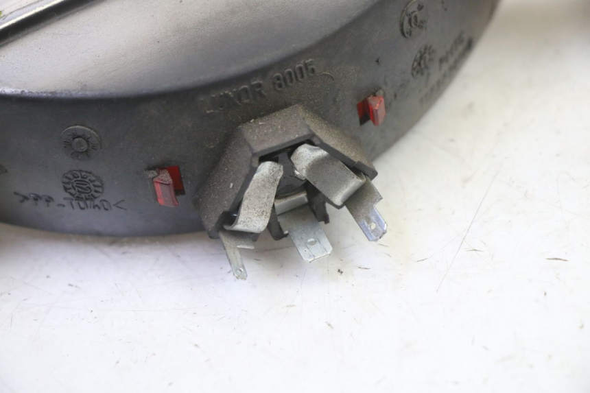 photo de Luz traseira PEUGEOT ELYSTAR 50 (2002 - 2014) - Vista geral
