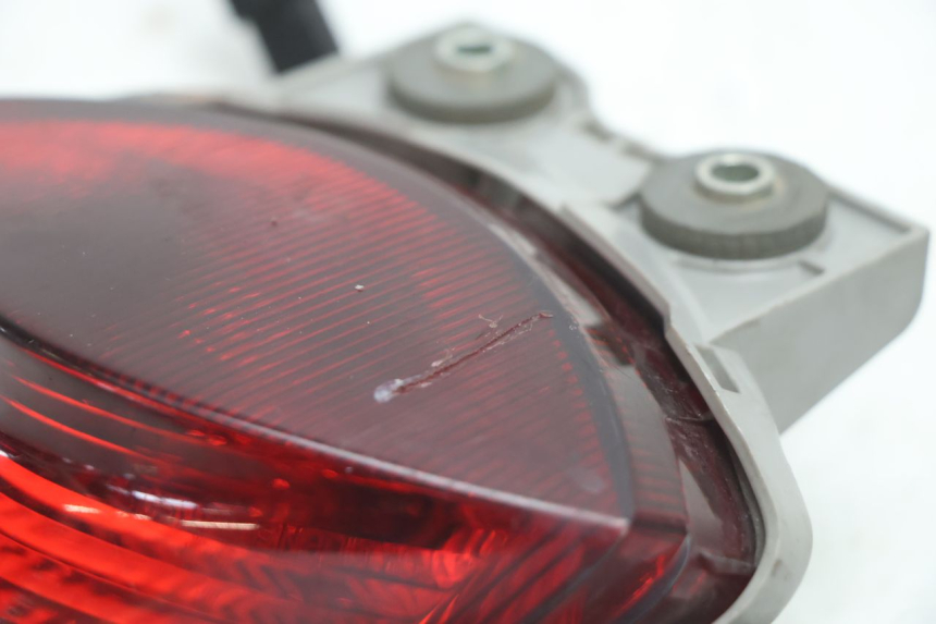 photo de Luz traseira KAWASAKI ER-6 ER6 N 650 (2005 - 2009) - Pontos de fixação