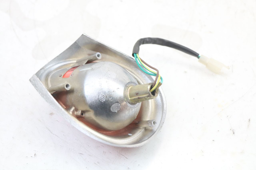 photo de Luz traseira EUROCKA RETRO 50 (2007 - 2014) - Pontos de fixação