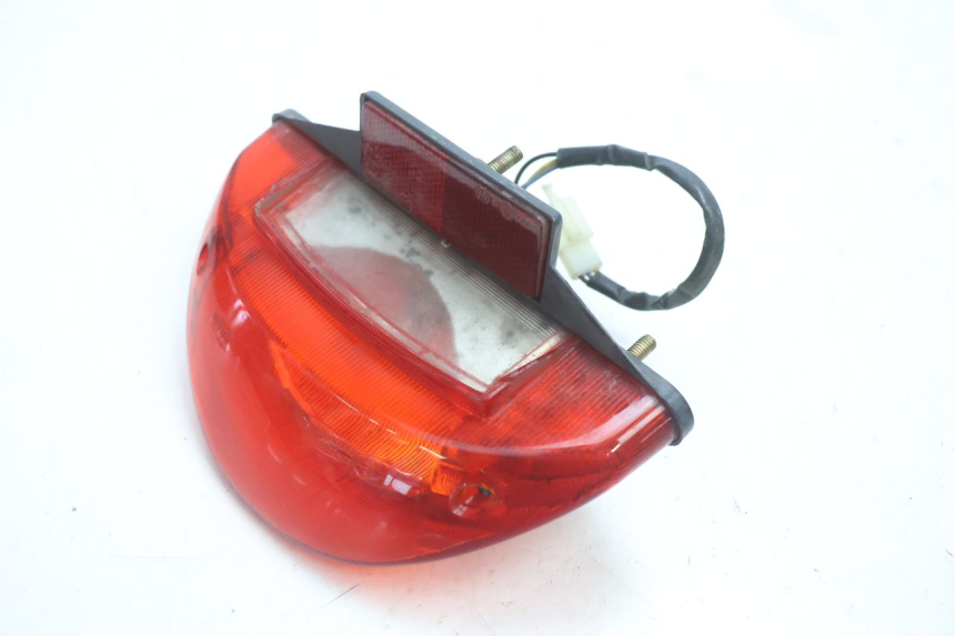 photo de LUZ TRASEIRA KEEWAY F-ACT NAKED 50 (2009 - 2014) - Outro ângulo de visão