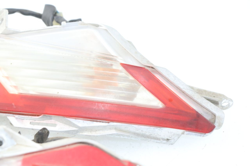 photo de Luz traseira HONDA FES PANTHEON 125 (2003 - 2007) - Peça verificada