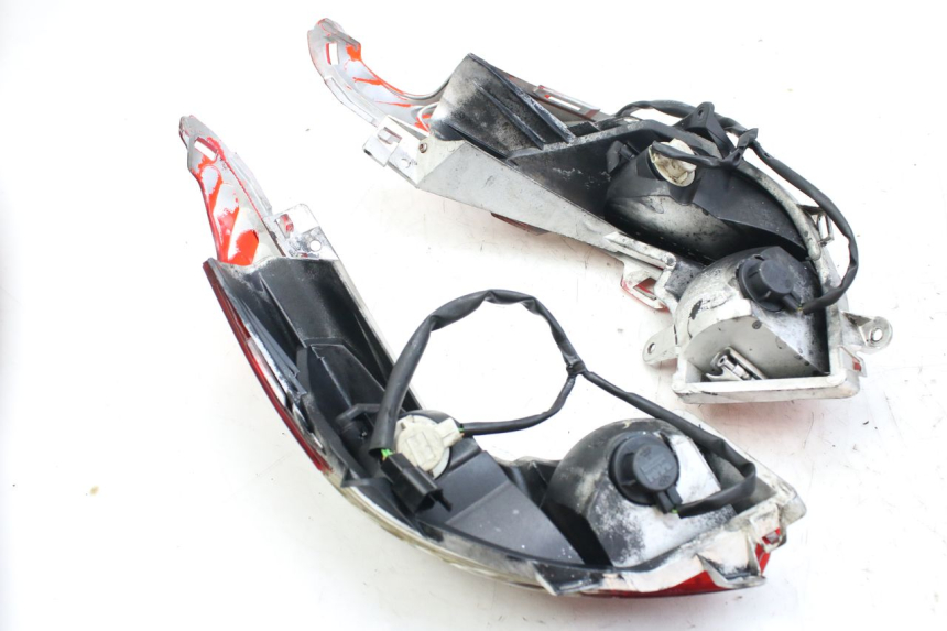photo de Luz traseira HONDA FES S-WING SWING ABS 125 (2007 - 2015) - Detalhe da peça