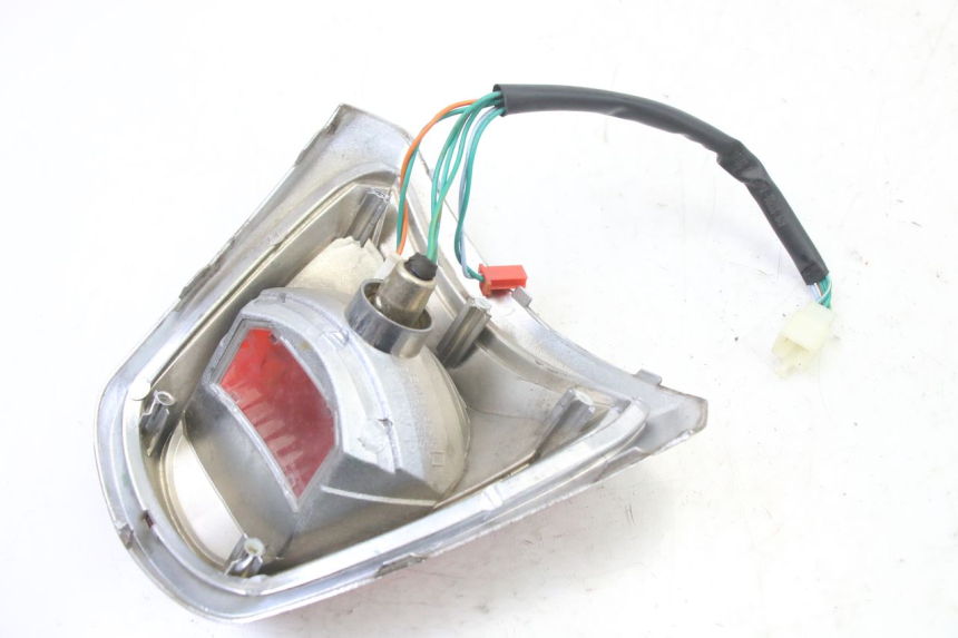photo de Luz traseira SYM FIDDLE 3 III 125 (2014 - 2020) - Ampliação técnica