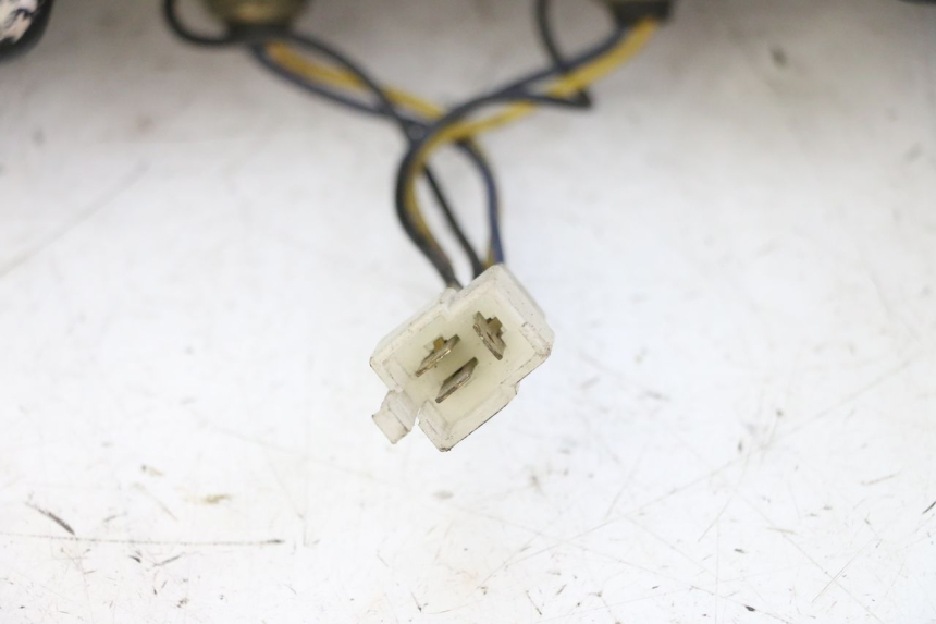 photo de Luz traseira YAMAHA FJ 36Y 1100 (1984 - 1985) - Marcações e referências