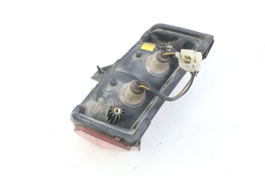photo de Luz traseira YAMAHA FJ 3CX 1200 (1986 - 1996) - Zoom do estado de desgaste