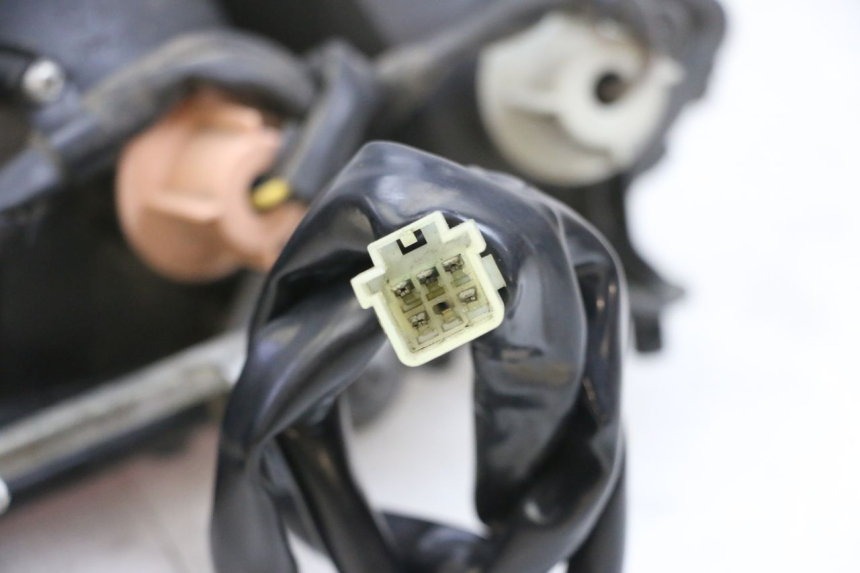 photo de Luz traseira YAMAHA FJR ABS 1300 (2006 - 2012) - Ampliação técnica