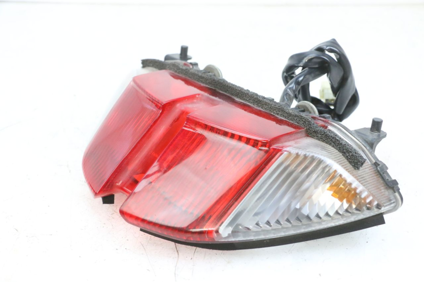 photo de Luz traseira YAMAHA FJR ABS 1300 (2006 - 2012) - Estado da superfície