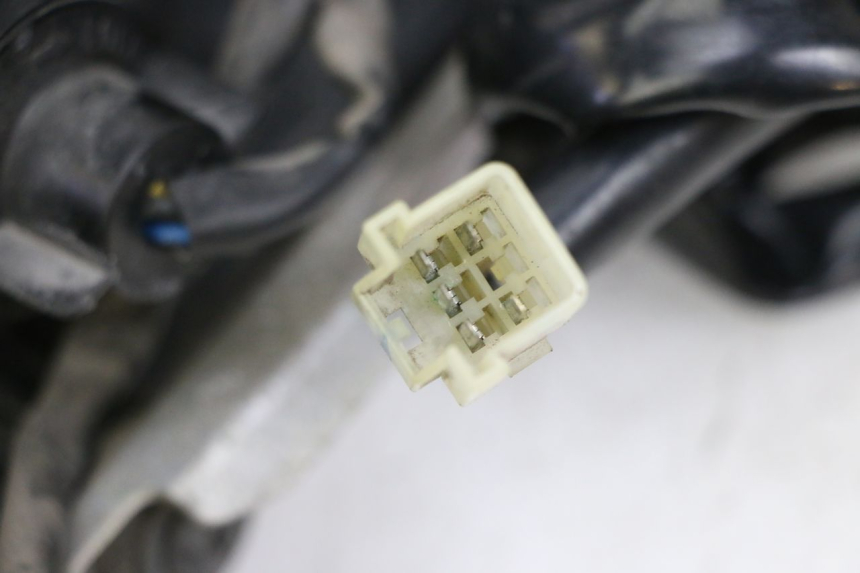 photo de Luz traseira YAMAHA FJR ABS 1300 (2006 - 2012) - Detalhe da peça