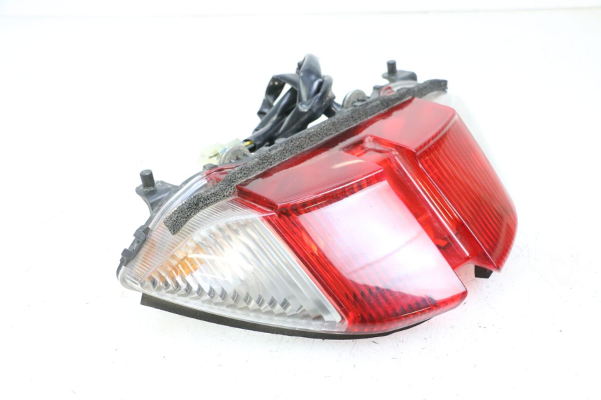 photo de Luz traseira YAMAHA FJR ABS 1300 (2006 - 2012) - Pontos de fixação