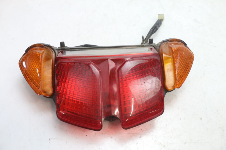 photo de LUZ TRASEIRA YAMAHA FJR 1300 (2001 - 2005) - Detalhe da peça