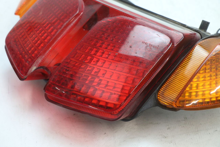 photo de LUZ TRASEIRA YAMAHA FJR 1300 (2001 - 2005) - Vista geral