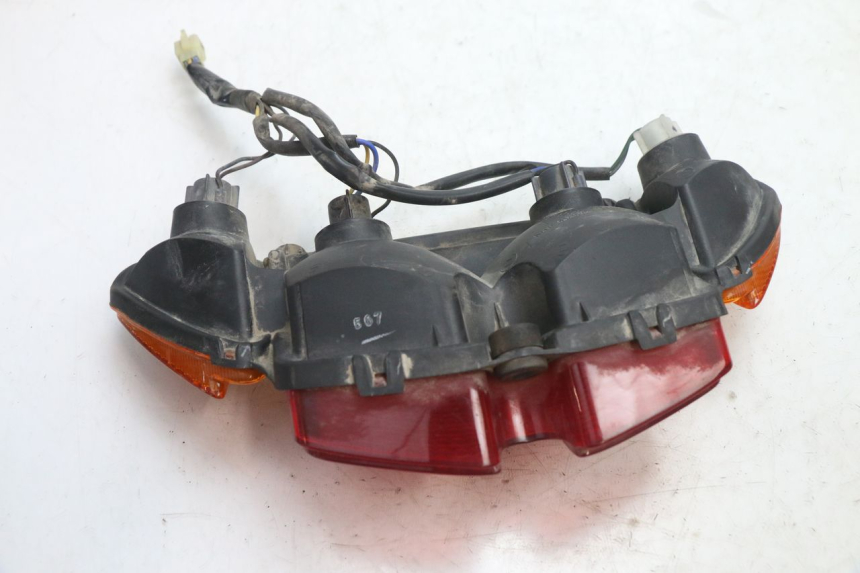 photo de LUZ TRASEIRA YAMAHA FJR 1300 (2001 - 2005) - Pontos de fixação