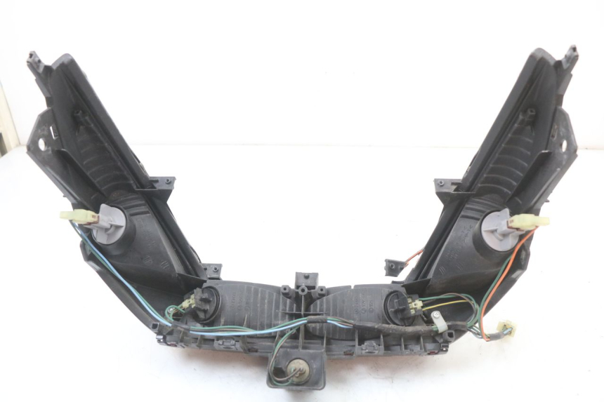 photo de Luz traseira HONDA FJS SILVER WING SILVERWING 400 (2005 - 2008) - Detalhes característicos