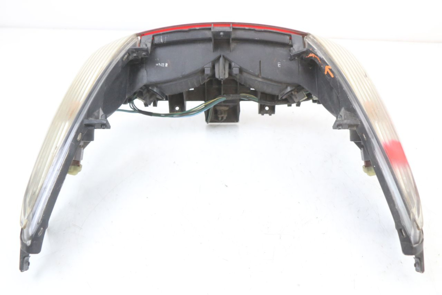 photo de Luz traseira HONDA FJS SILVER WING SILVERWING 400 (2005 - 2008) - Pontos de fixação