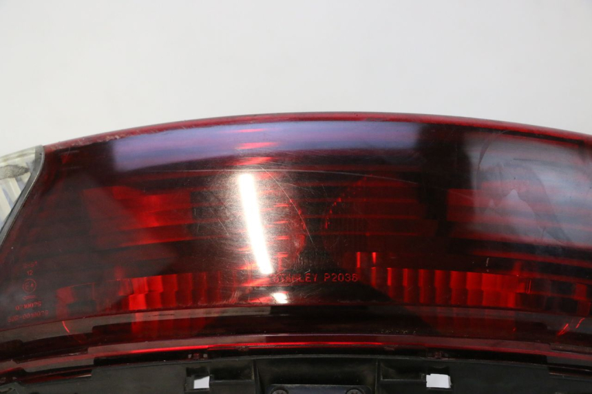photo de Luz traseira HONDA FJS SILVER WING SILVERWING 400 (2005 - 2008) - Detalhe da peça