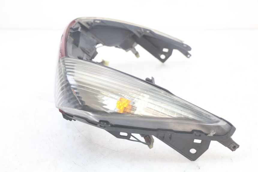 photo de Luz traseira HONDA FJS SILVERWING SILVER WING 600 (2001 - 2010) - Estado da superfície