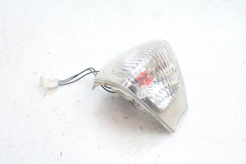 photo de Luz traseira PIAGGIO FLY 2T 50 (2004 - 2017) - Zoom do estado de desgaste