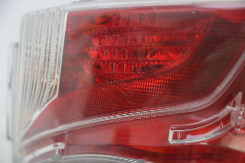 photo de Luz traseira HONDA FORZA ABS 300 (2013 - 2017) - Zoom do estado de desgaste