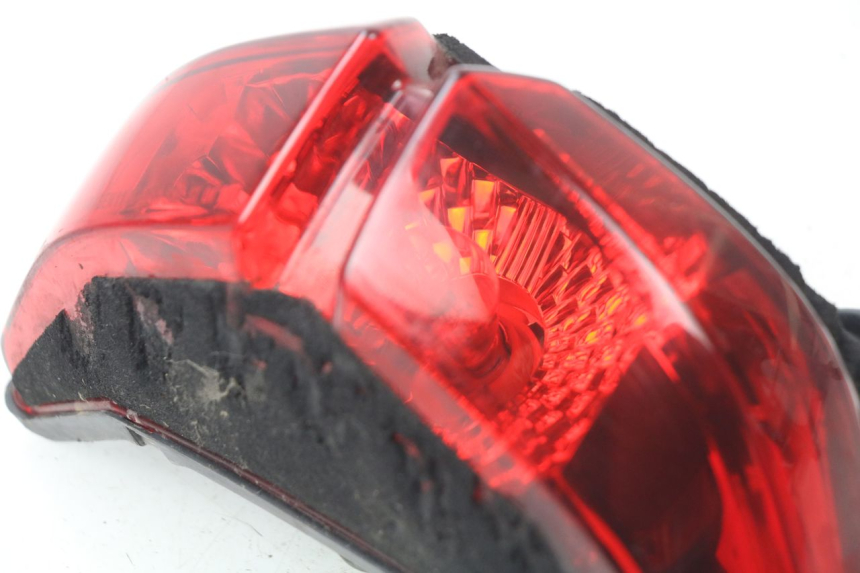 photo de Luz traseira YAMAHA FZ8 800 (2010 - 2016) - Detalhe da peça