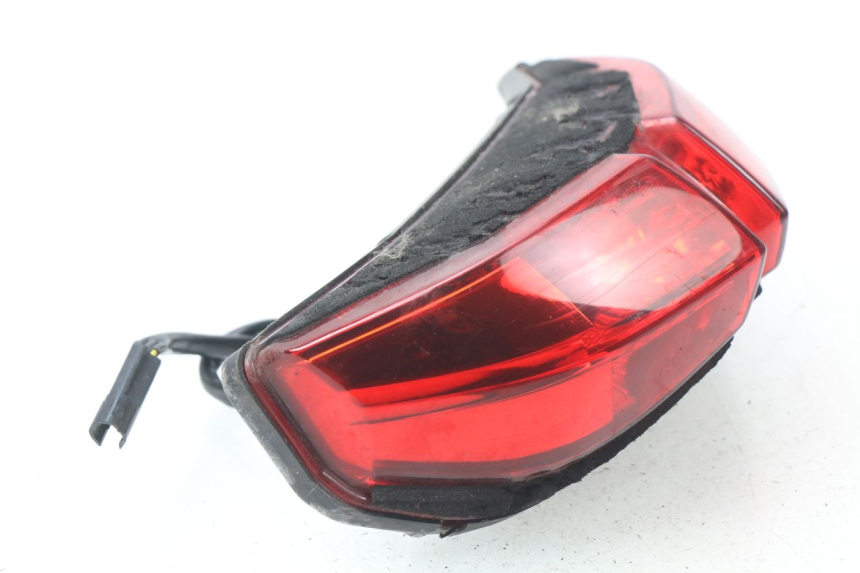photo de Luz traseira YAMAHA FZ8 800 (2010 - 2016) - Pontos de fixação