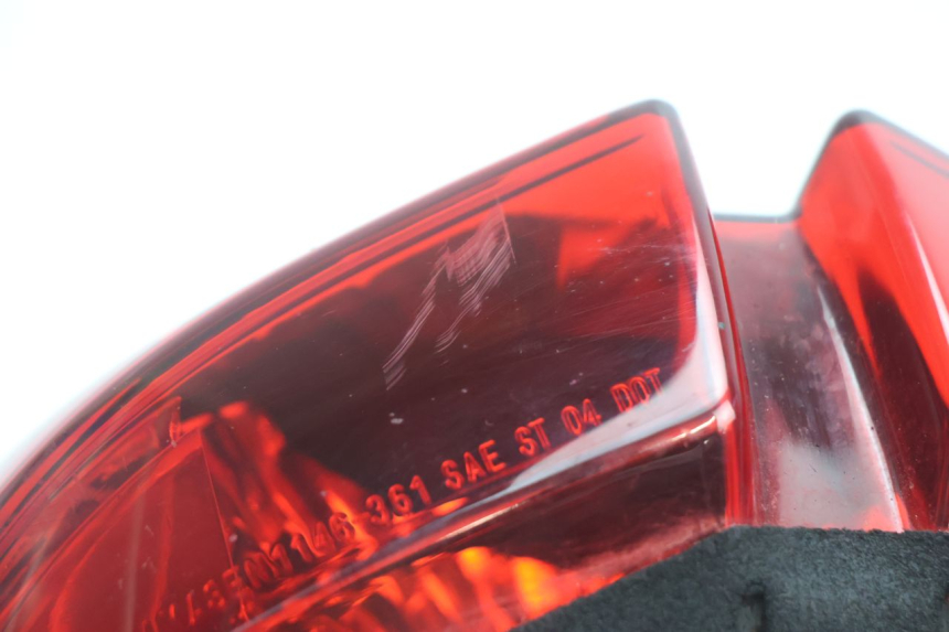 photo de Luz traseira YAMAHA FZ8 800 (2010 - 2016) - Detalhe da peça