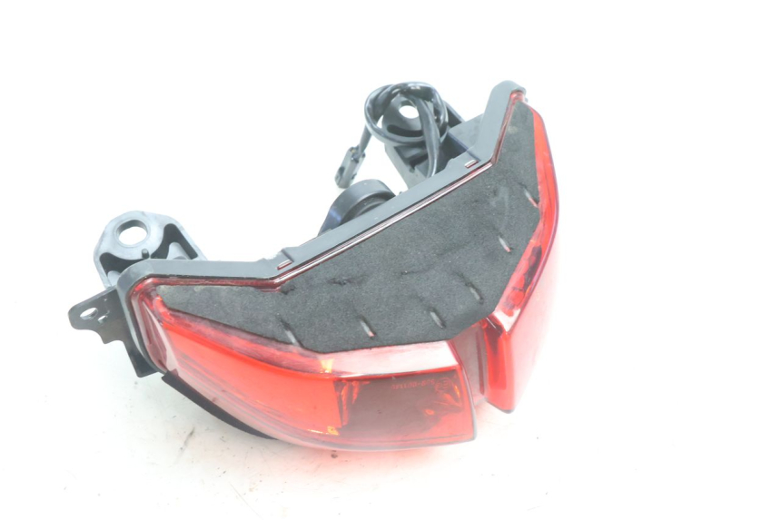 photo de Luz traseira YAMAHA FZ8 800 (2010 - 2016) - Pontos de fixação