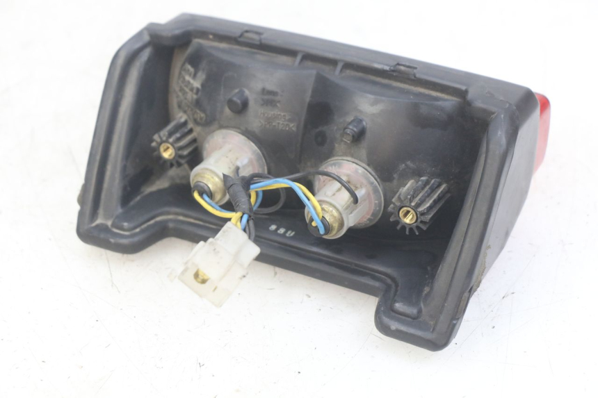 photo de Luz traseira YAMAHA FZS FAZER 600 (1998 - 2001) - Ampliação técnica