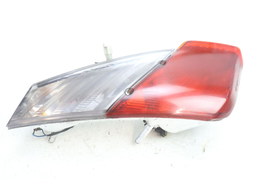 photo de LUZ TRASEIRA ESQUERDA APRILIA ATLANTIC S 125 (2010 - 2013) - Ampliação técnica
