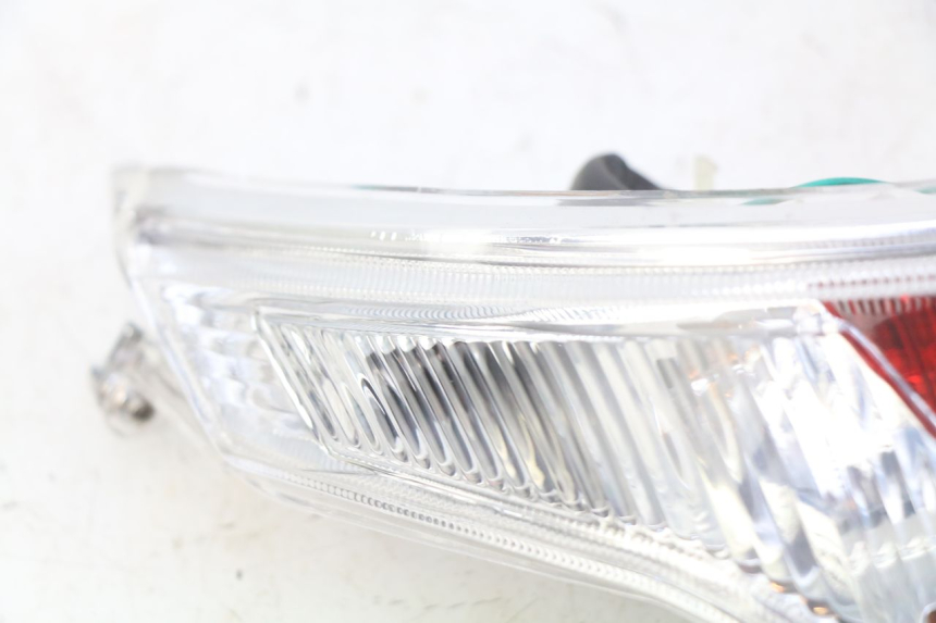 photo de FAROL TRASEIRO ESQUERDO PEUGEOT E-VIVACITY 1 (2012 - 2018) - Detalhe da peça