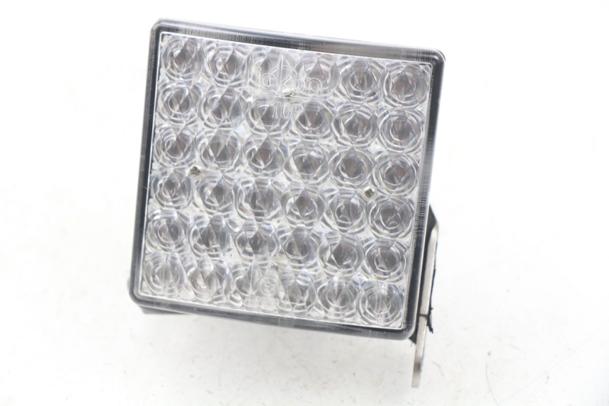 photo de FAROL TRASEIRO ESQUERDO YAMAHA FJR ABS 1300 (2006 - 2012) - Vista principal