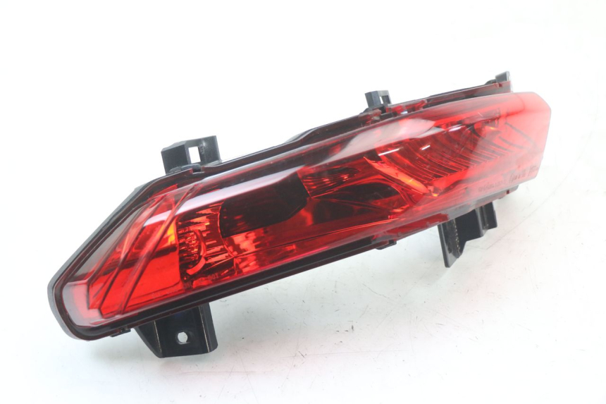 photo de FAROL TRASEIRO ESQUERDO PIAGGIO MP3 HPE 350 (2018 - 2020) - Zoom do estado de desgaste