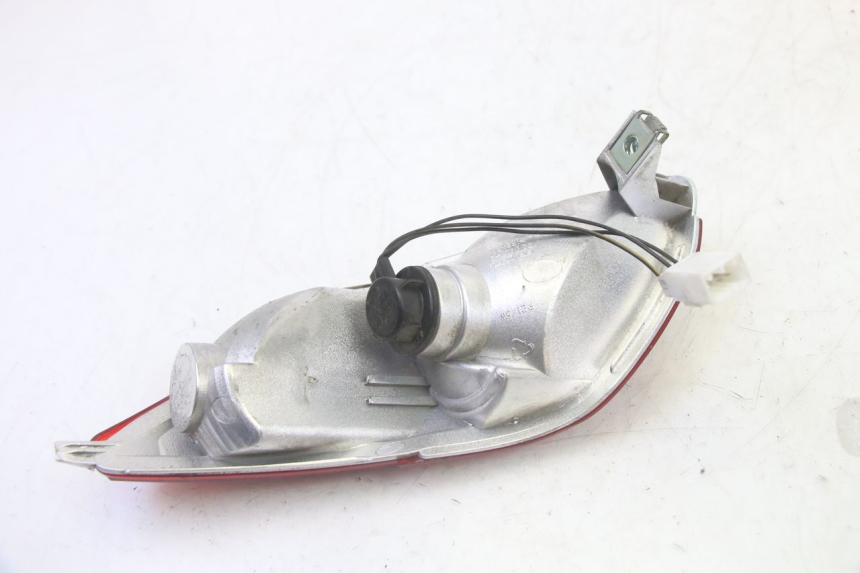 photo de FAROL TRASEIRO ESQUERDO PIAGGIO MP3 LT 300 (2010 - 2016) - Vista geral