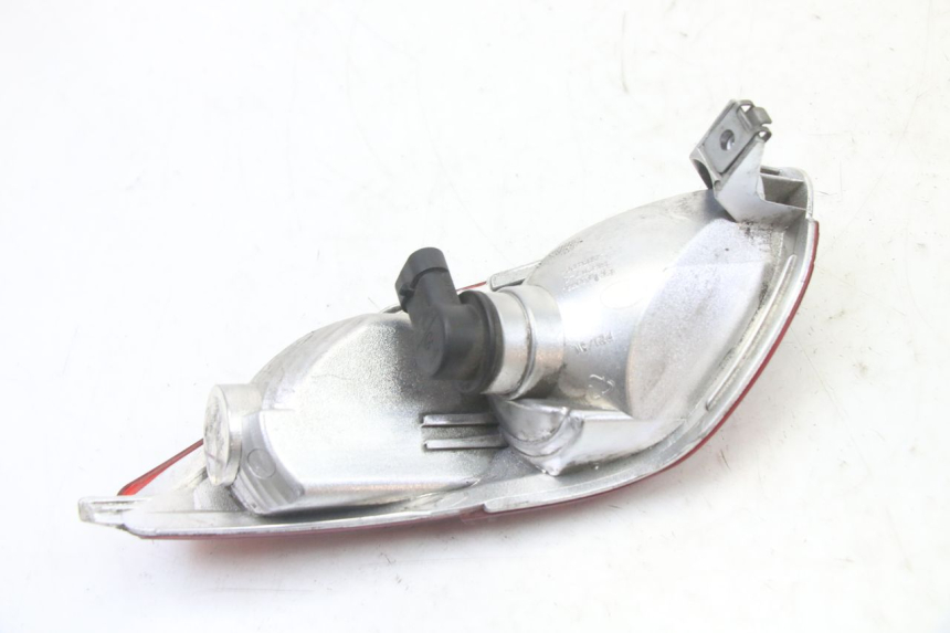 photo de FAROL TRASEIRO ESQUERDO PIAGGIO MP3 500 (2011 - 2015) - Pontos de fixação