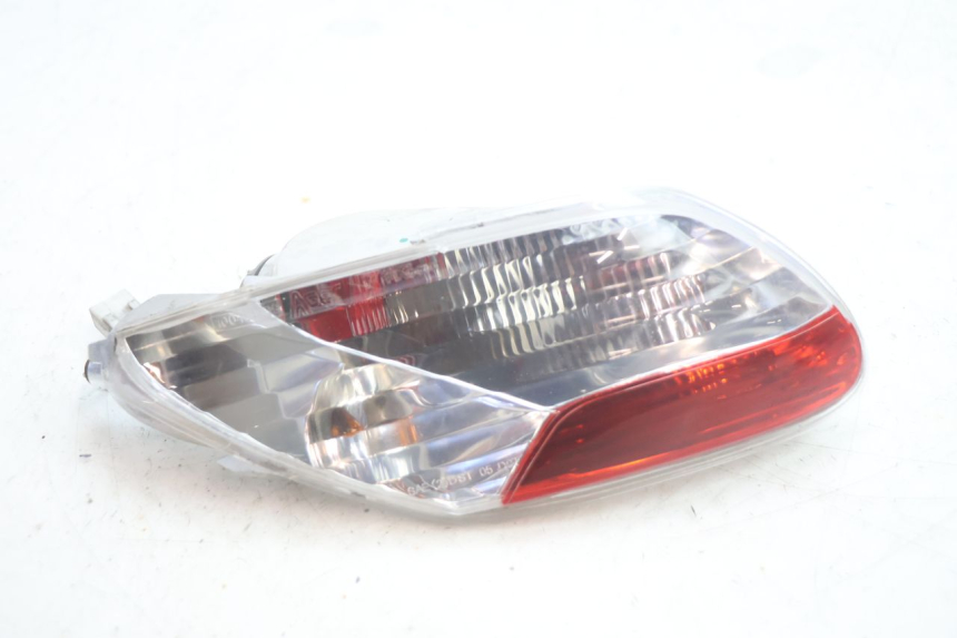 photo de FAROL TRASEIRO ESQUERDO PIAGGIO MP3 125 (2006 - 2014) - Vista principal