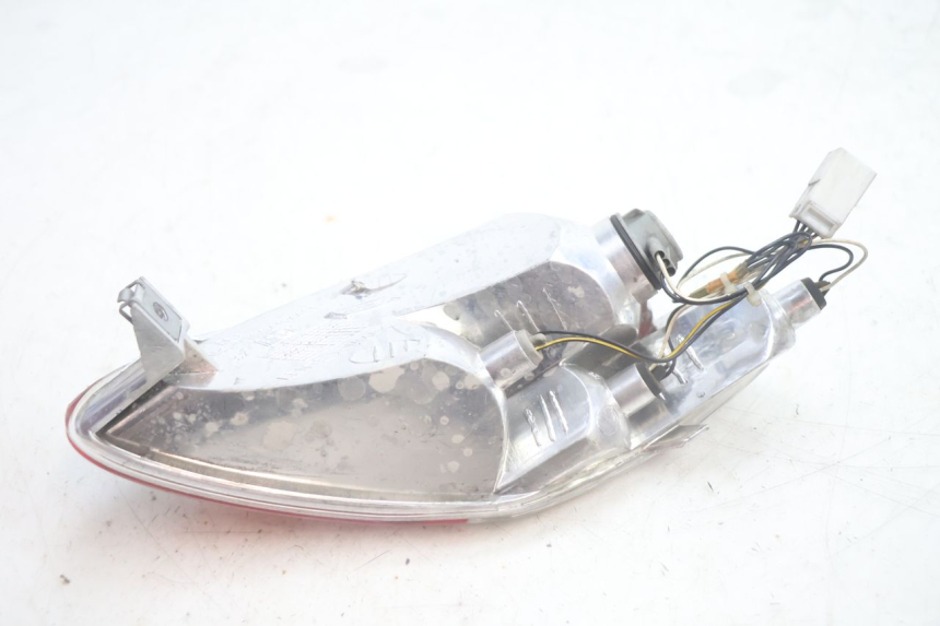 photo de FAROL TRASEIRO ESQUERDO PIAGGIO MP3 125 (2006 - 2014) - Ampliação técnica