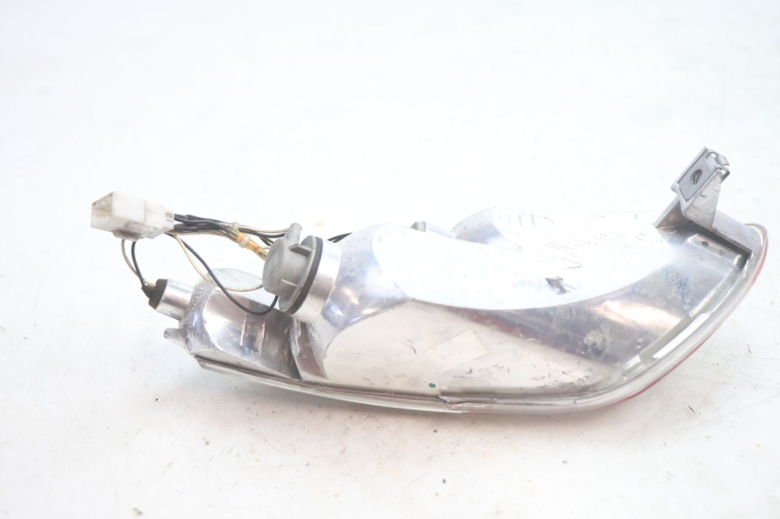 photo de FAROL TRASEIRO ESQUERDO PIAGGIO MP3 125 (2006 - 2014) - Vista geral