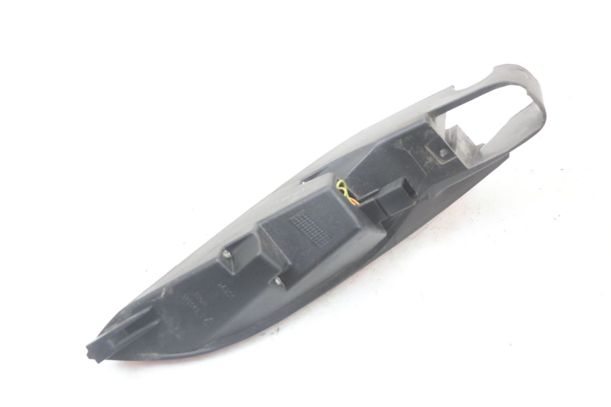 photo de FAROL TRASEIRO ESQUERDO PEUGEOT SATELIS 125 (2010 - 2012) - Pontos de fixação
