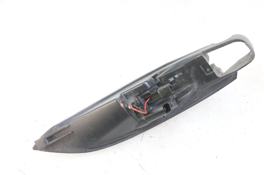 photo de FAROL TRASEIRO ESQUERDO PEUGEOT SATELIS 125 (2013 - 2018) - Pontos de fixação