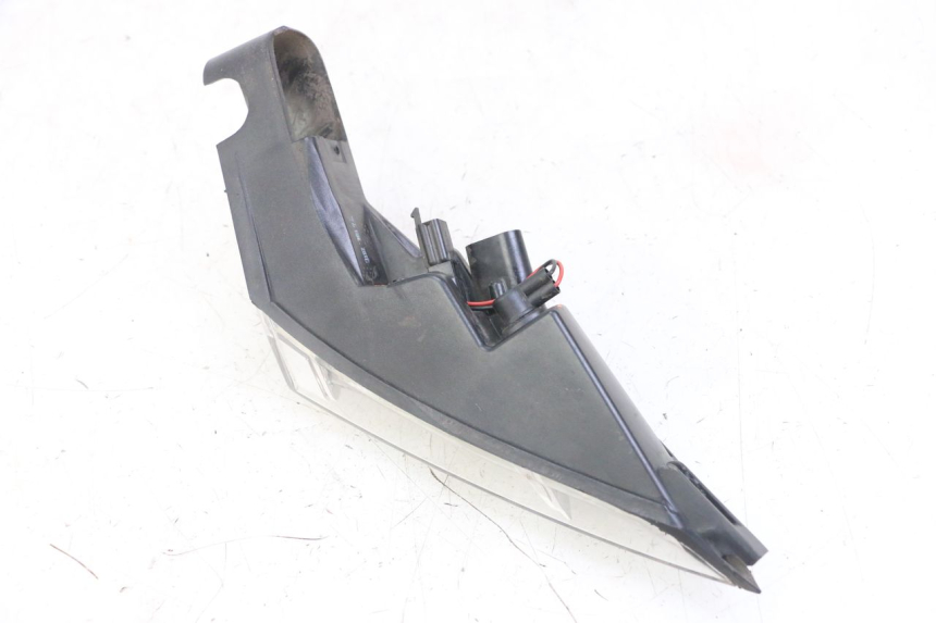 photo de FAROL TRASEIRO ESQUERDO PEUGEOT SATELIS 125 (2013 - 2018) - Estado da superfície