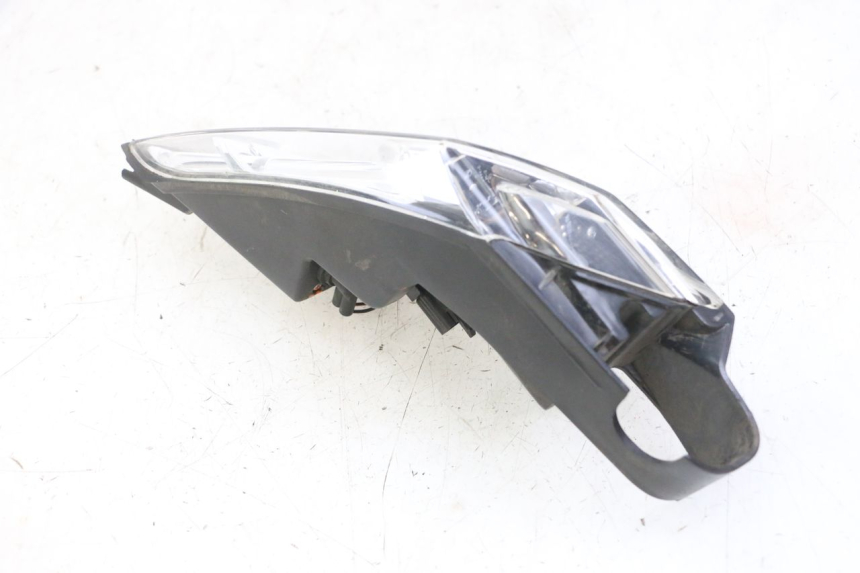 photo de FAROL TRASEIRO ESQUERDO PEUGEOT SATELIS 125 (2013 - 2018) - Peça verificada