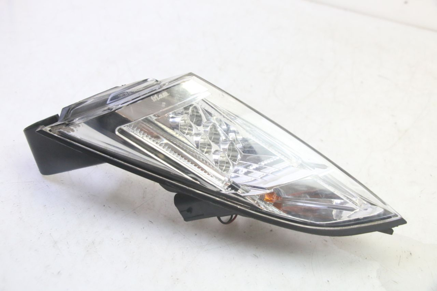 photo de FAROL TRASEIRO ESQUERDO PEUGEOT SATELIS 125 (2013 - 2018) - Outro ângulo de visão