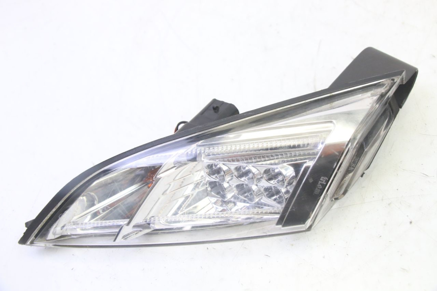photo de FAROL TRASEIRO ESQUERDO PEUGEOT SATELIS 125 (2013 - 2018) - Ampliação técnica