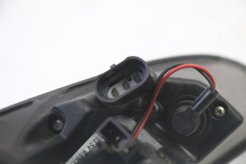 photo de FAROL TRASEIRO ESQUERDO PEUGEOT SATELIS 125 (2013 - 2018) - Peça verificada