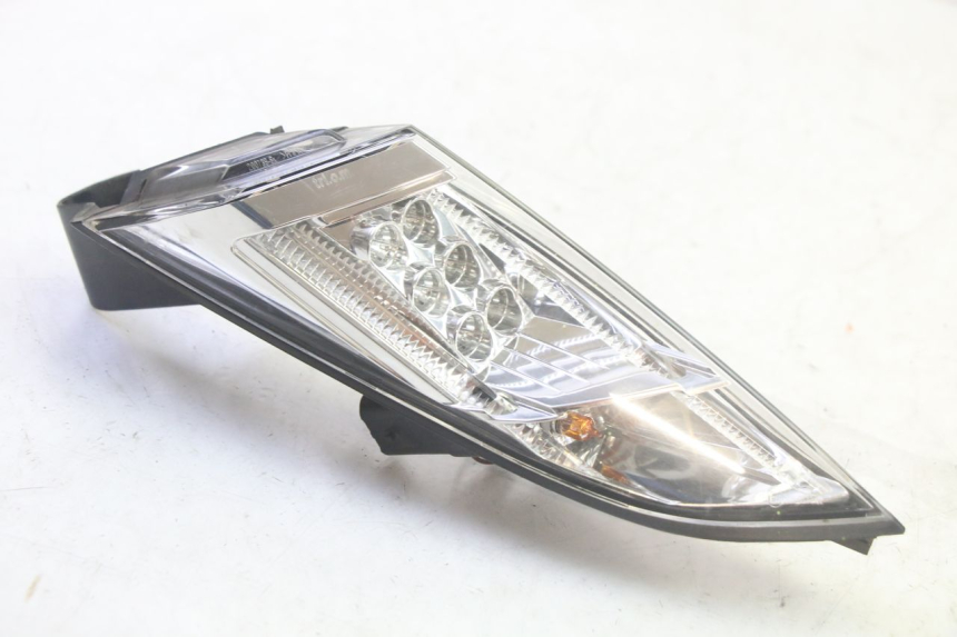 photo de FAROL TRASEIRO ESQUERDO PEUGEOT SATELIS 125 (2010 - 2012) - Vista principal