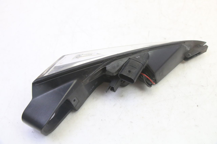 photo de FAROL TRASEIRO ESQUERDO PEUGEOT SATELIS 125 (2010 - 2012) - Pontos de fixação